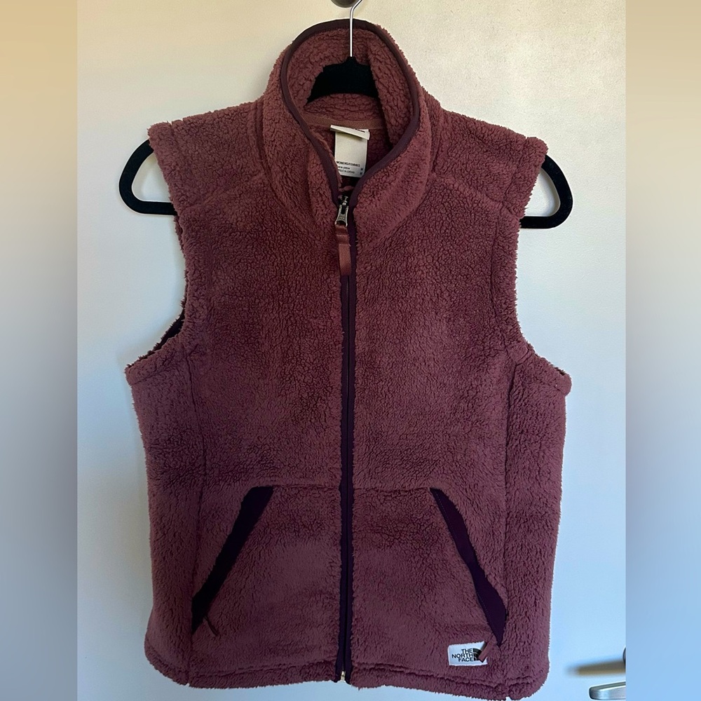 The North Face furry fleece vest in maroon
